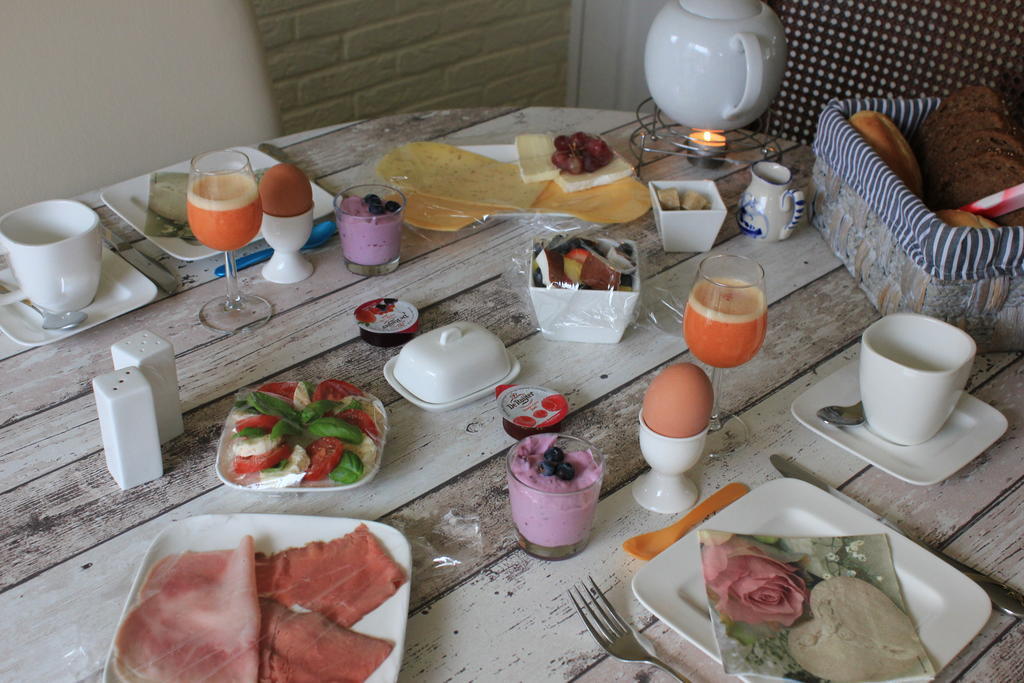 Kerstins Bed And Breakfast Egmond aan Zee Exterior foto